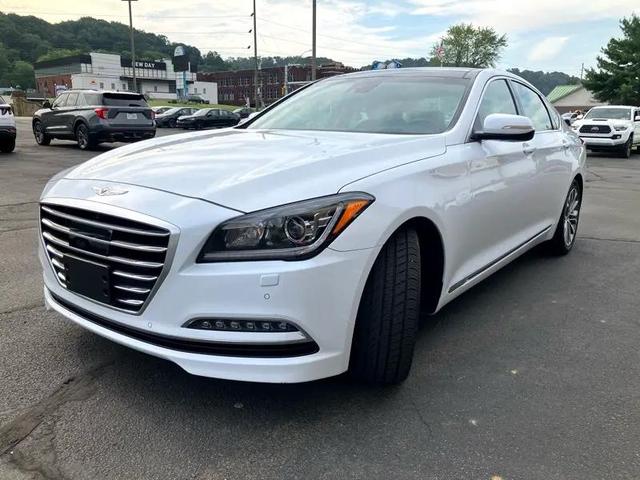 Photo of 2017 White Genesis G80