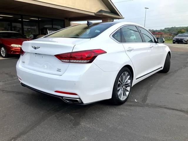 Photo of 2017 White Genesis G80