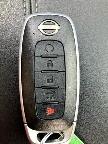 Photo of 2024 White Nissan Sentra