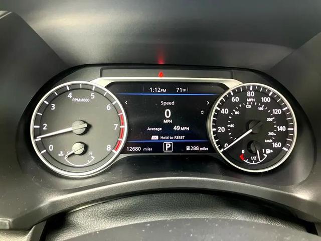 Photo of 2024 White Nissan Sentra