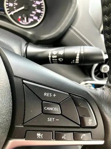 Photo of 2024 White Nissan Sentra