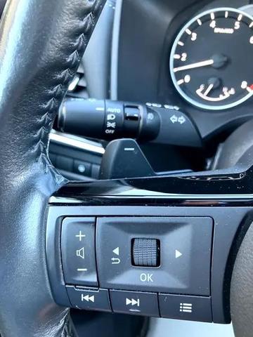 Photo of 2022 Silver Nissan Rogue