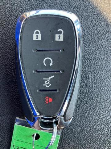 Photo of 2023 Black Chevrolet Equinox