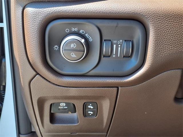 Photo of 2025 Bright White Clearcoat RAM 1500