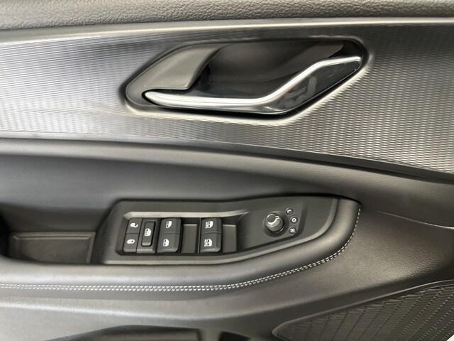 Photo of 2024 Silver Zynith Jeep Grand Cherokee