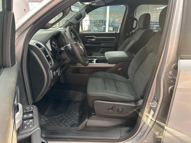 Photo of 2025 Billet Silver Metallic Clearcoat RAM 1500