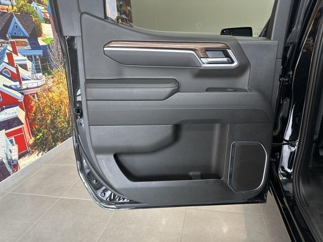 Photo of 2025 Black Chevrolet Silverado 1500