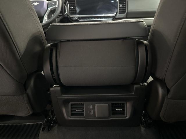 Photo of 2025 Black Chevrolet Silverado 1500