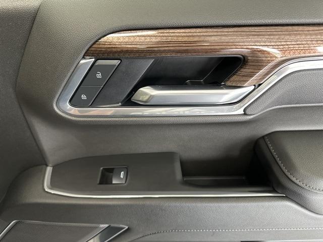 Photo of 2025 Black Chevrolet Silverado 1500