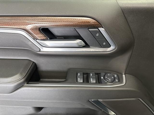 Photo of 2025 Black Chevrolet Silverado 1500