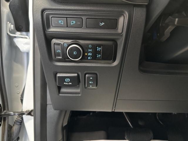 Photo of 2023 Oxford White Ford F-150