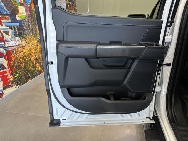 Photo of 2023 Oxford White Ford F-150