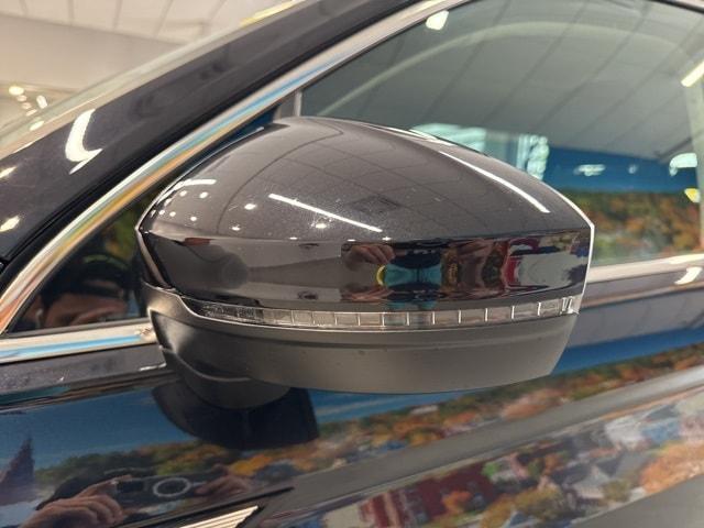 Photo of 2024 Deep Black Pearl Effect Volkswagen Tiguan