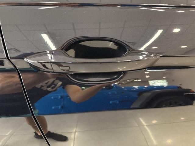 Photo of 2024 Deep Black Pearl Effect Volkswagen Tiguan
