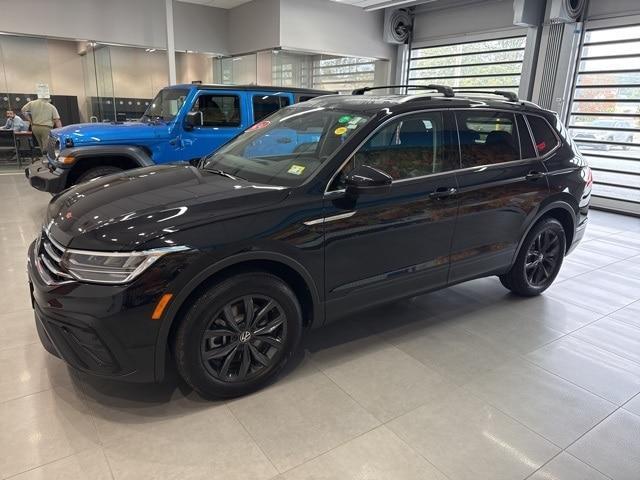Photo of 2024 Deep Black Pearl Effect Volkswagen Tiguan