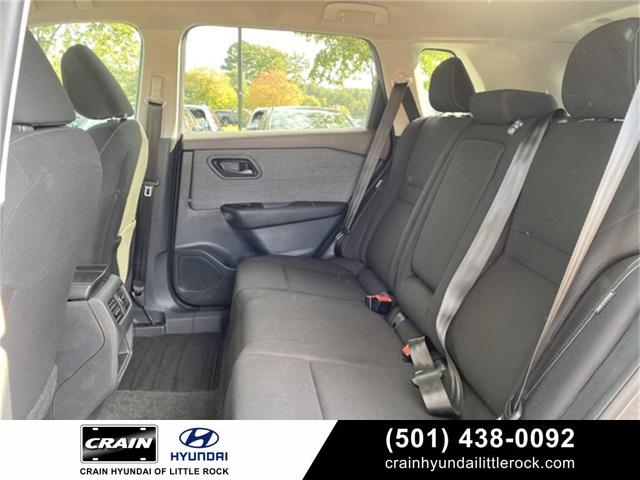 Photo of 2023 Gun Metallic Nissan Rogue