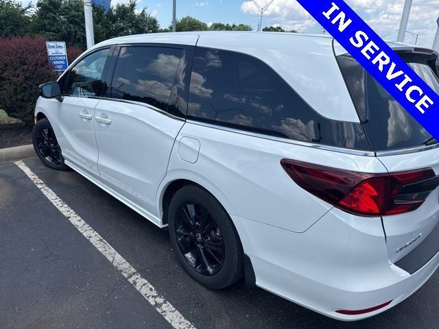 Photo of 2023 Platinum White Pearl Honda Odyssey