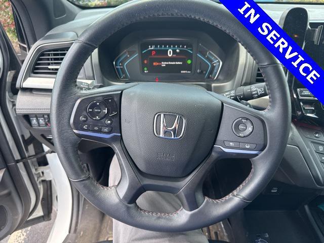 Photo of 2023 Platinum White Pearl Honda Odyssey