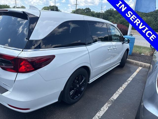 Photo of 2023 Platinum White Pearl Honda Odyssey