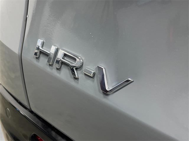 Photo of 2026 Urban Gray Pearl Honda HR-V