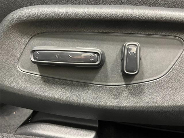 Photo of 2026 Urban Gray Pearl Honda HR-V