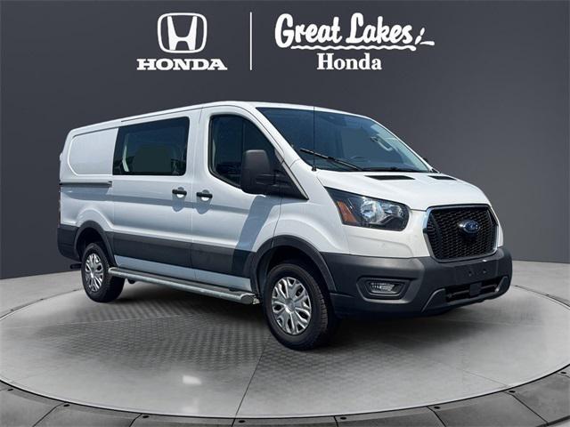 Photo of 2024 Oxford White Ford Transit-250