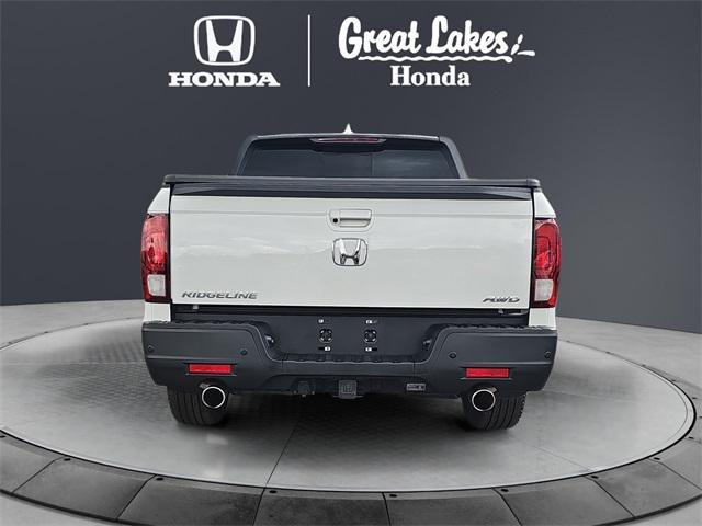 Photo of 2021 Platinum White Pearl Honda Ridgeline