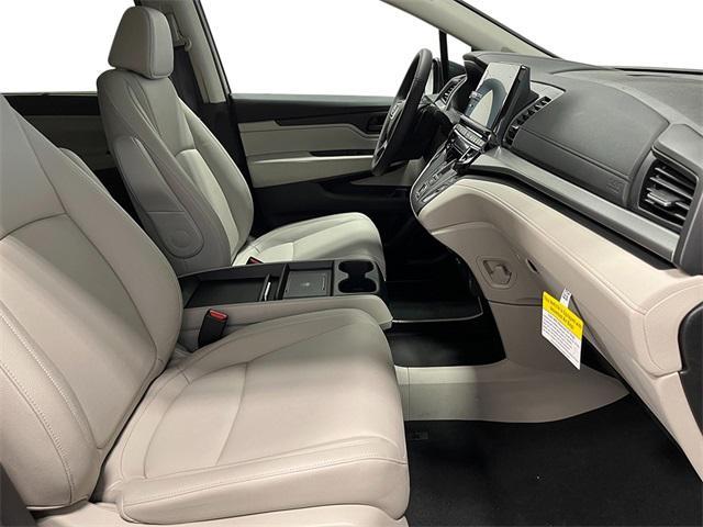 Photo of 2025 Radiant Red Metallic II Honda Odyssey