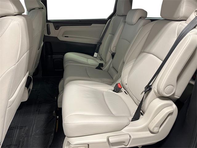 Photo of 2025 Radiant Red Metallic II Honda Odyssey