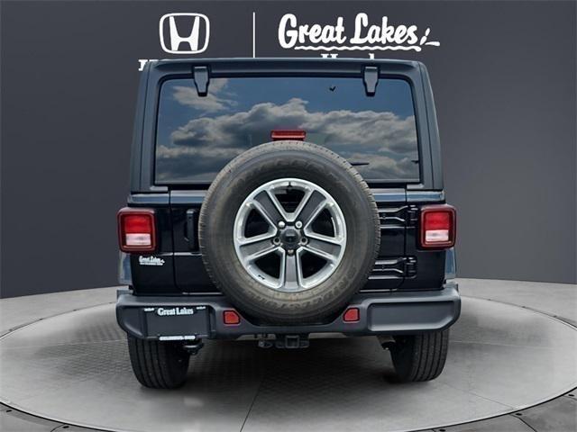 Photo of 2021 Black Clearcoat Jeep Wrangler Unlimited