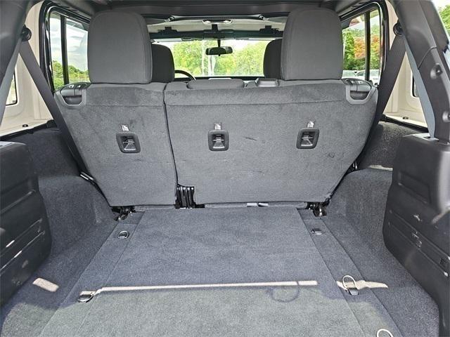Photo of 2021 Black Clearcoat Jeep Wrangler Unlimited
