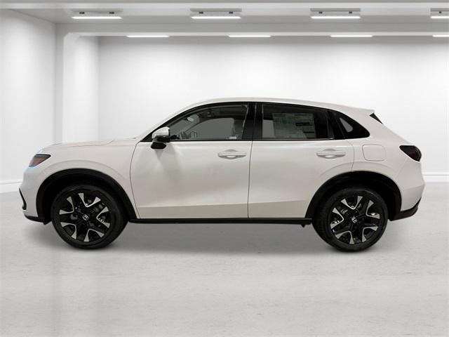 Photo of 2026 Platinum White Pearl Honda HR-V