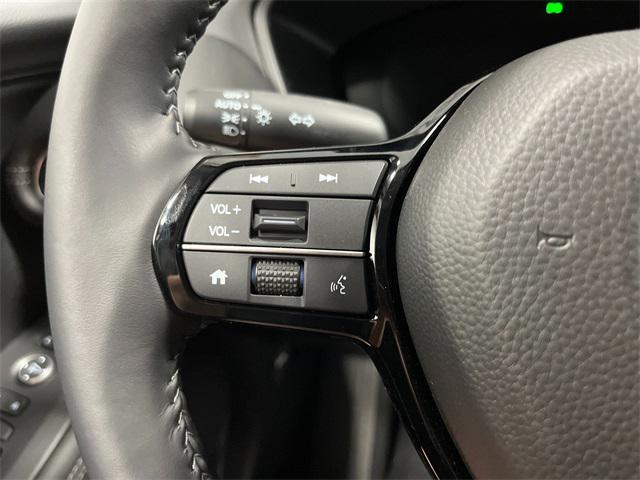 Photo of 2026 Platinum White Pearl Honda HR-V