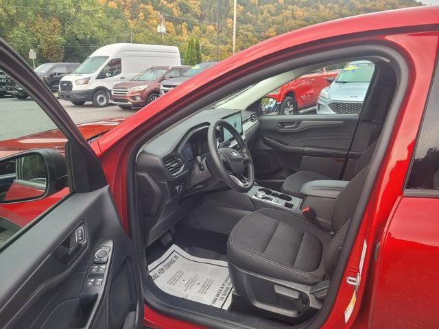 Photo of 2025 Rapid Red Metallic Tinted Clearcoat Ford Escape