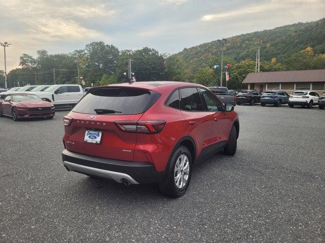 Photo of 2025 Rapid Red Metallic Tinted Clearcoat Ford Escape