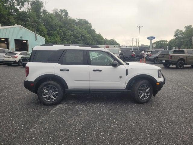 Photo of 2025 Oxford White Ford Bronco Sport