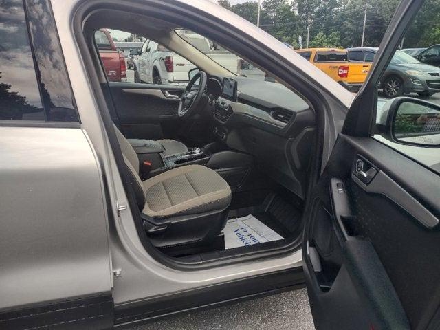 Photo of 2020 Ingot Silver Metallic Ford Escape
