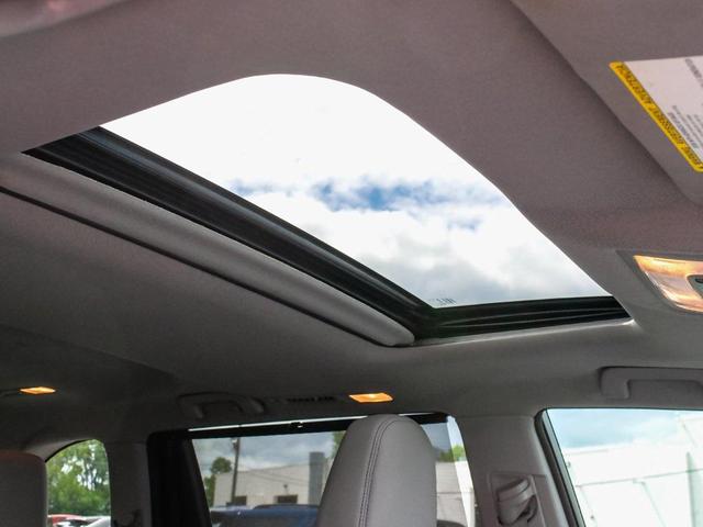 Photo of 2016 Silver Sky Metallic Toyota Highlander