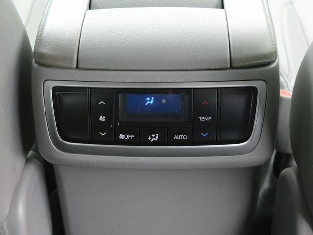 Photo of 2016 Silver Sky Metallic Toyota Highlander