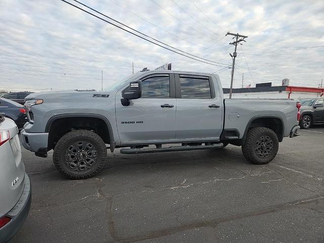 Photo of 2024 Slate Gray Metallic Chevrolet Silverado 3500