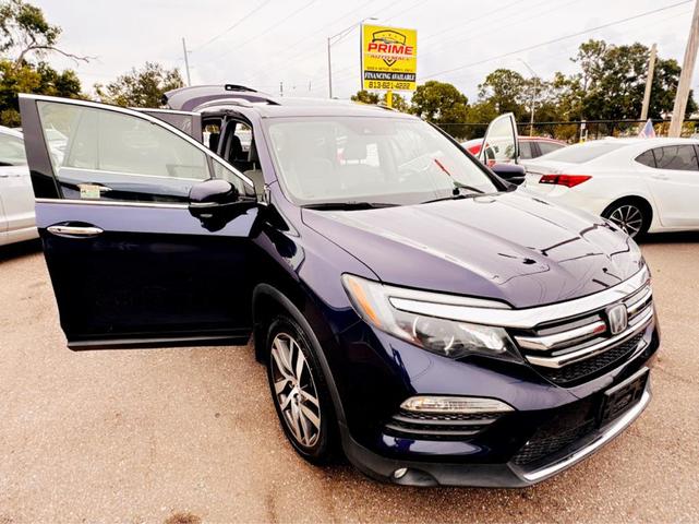 Photo of 2016 BLUE Honda Pilot