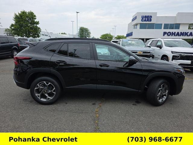 Photo of 2025 Mosaic Black Metallic Chevrolet Trax