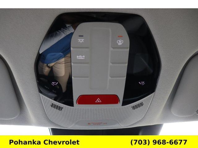 Photo of 2025 Aurora Black Pearl Kia K4