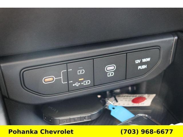 Photo of 2025 Aurora Black Pearl Kia K4