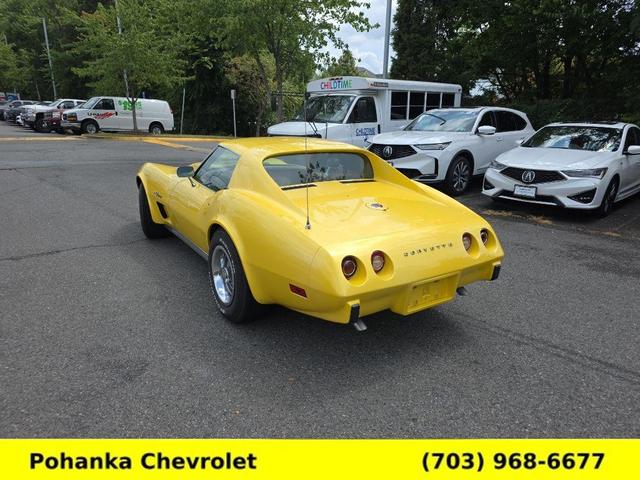 Photo of 1975 Yellow Chevrolet Corvette