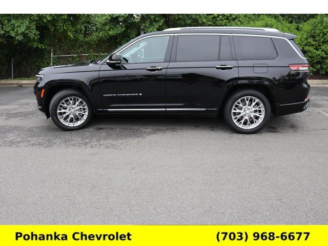 Photo of 2021 Diamond Black Jeep Grand Cherokee L
