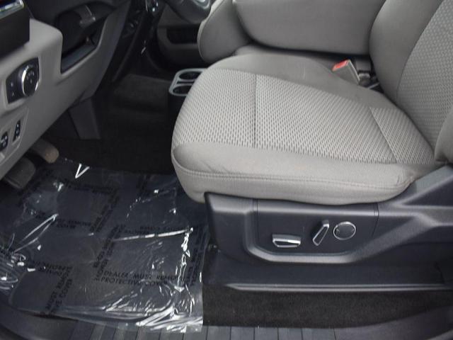 Photo of 2018 Oxford White Ford F-150