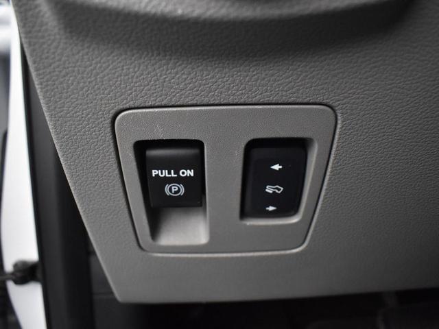 Photo of 2018 Oxford White Ford F-150