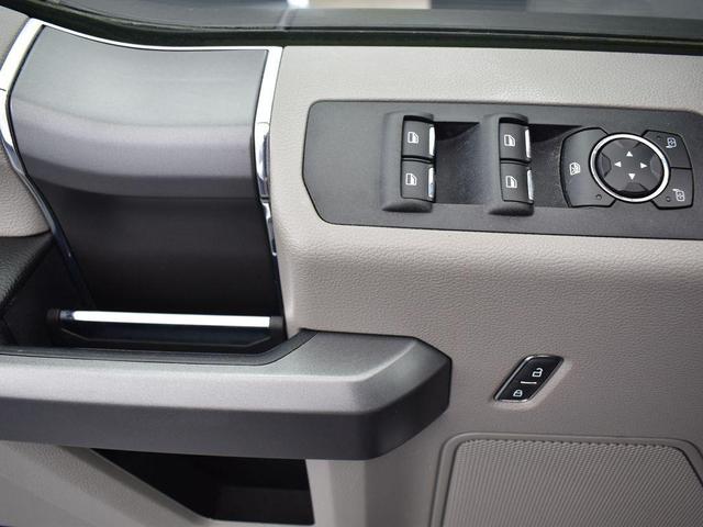 Photo of 2018 Oxford White Ford F-150