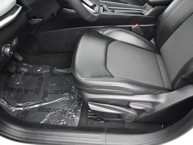 Photo of 2024 Bright White Clearcoat Jeep Compass